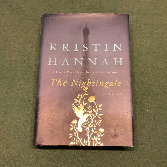 The Nightingale by Kristin Hannah First Edition Hardcover Book Black Gold Cover - Picture 1 of 4